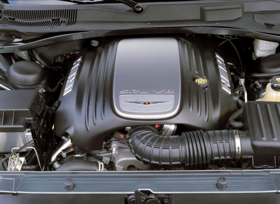  Chrysler 300C Concept 2003 года  (фото 34 из 69)